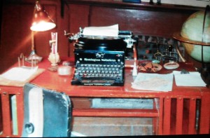 Sa machine à écrire (également celle de sa femme Charmian qui tapait à la machine certains de ses textes pour lui)